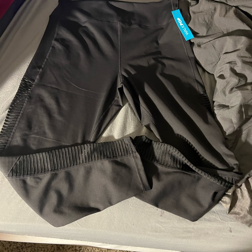 Walk pop by adore me NWT leggings